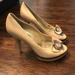 BCBG Nude Platform Peep Toe Heels Size 10